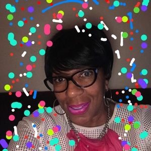 Meet your Posher, Phyllis